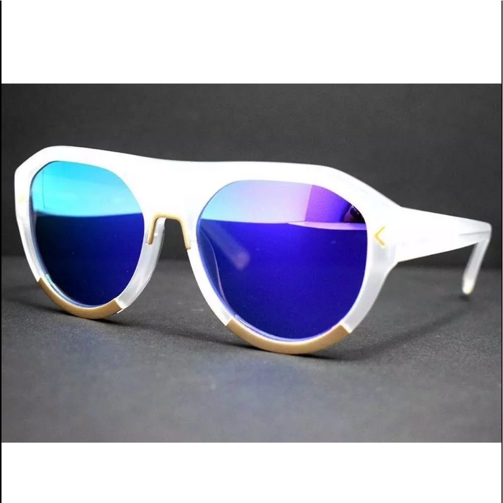 Kendall + Kylie KK5006 Sunglasses Frosted Clear